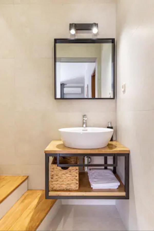 Apartments "Villa Antisin" With Heated Pool Задар Екстериор снимка