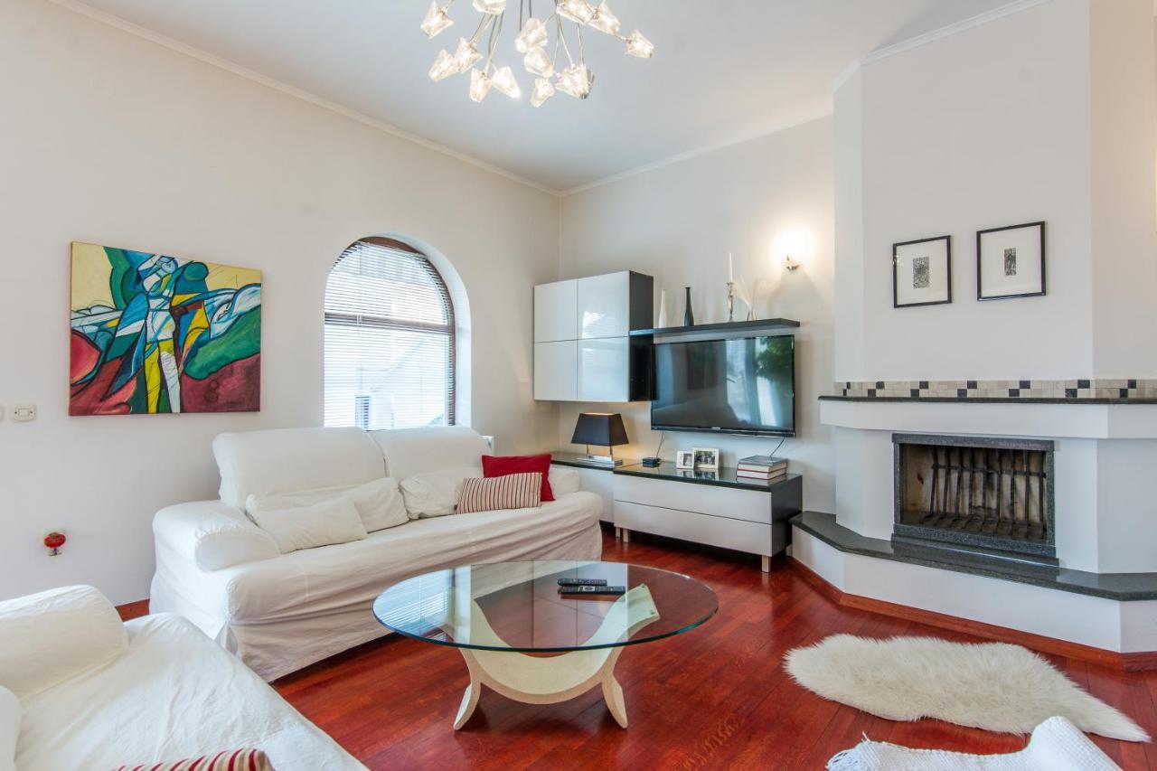 Apartments "Villa Antisin" With Heated Pool Задар Екстериор снимка